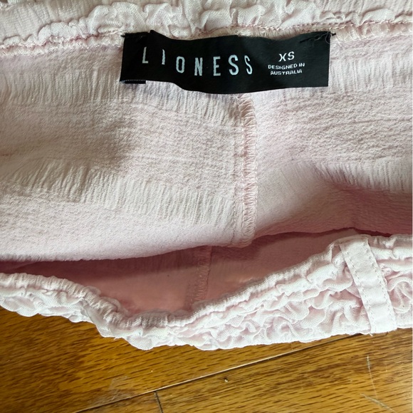 Revolve Lioness Pink Ruffle Shorts - Picture 4 of 4